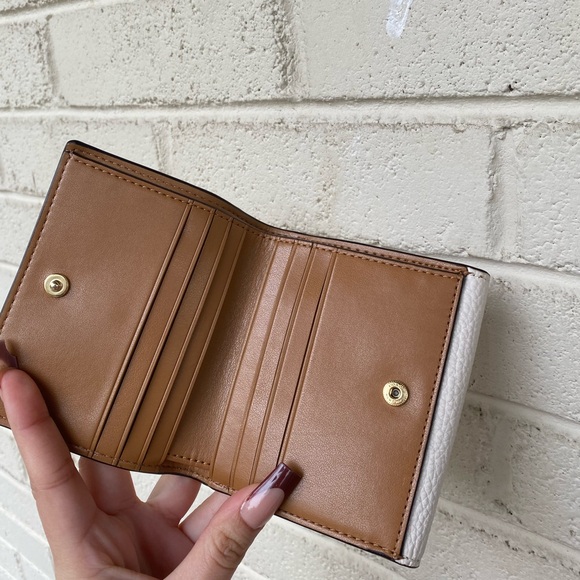 Coach Wallet - Picture 4 of 6